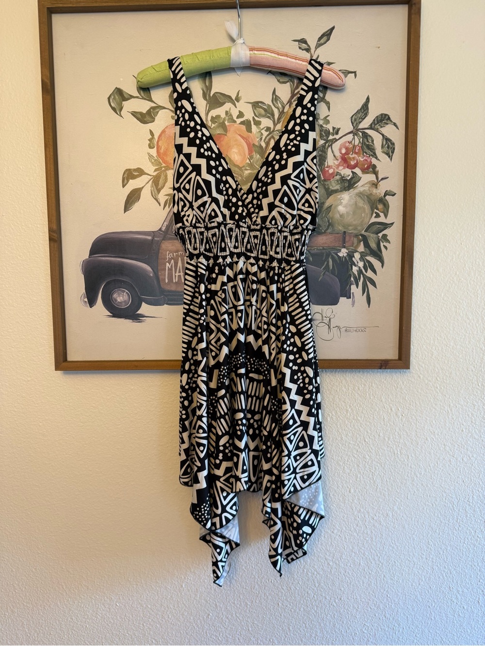 Black & White Geometric Handkerchief-Hem Dress - Picture 2 of 6